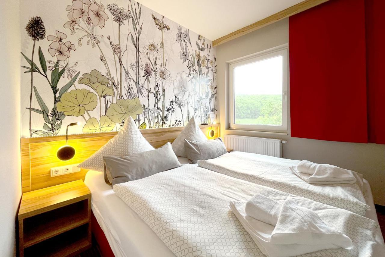 Familienhotel "Rhoen Feeling" Bernshausen Esterno foto