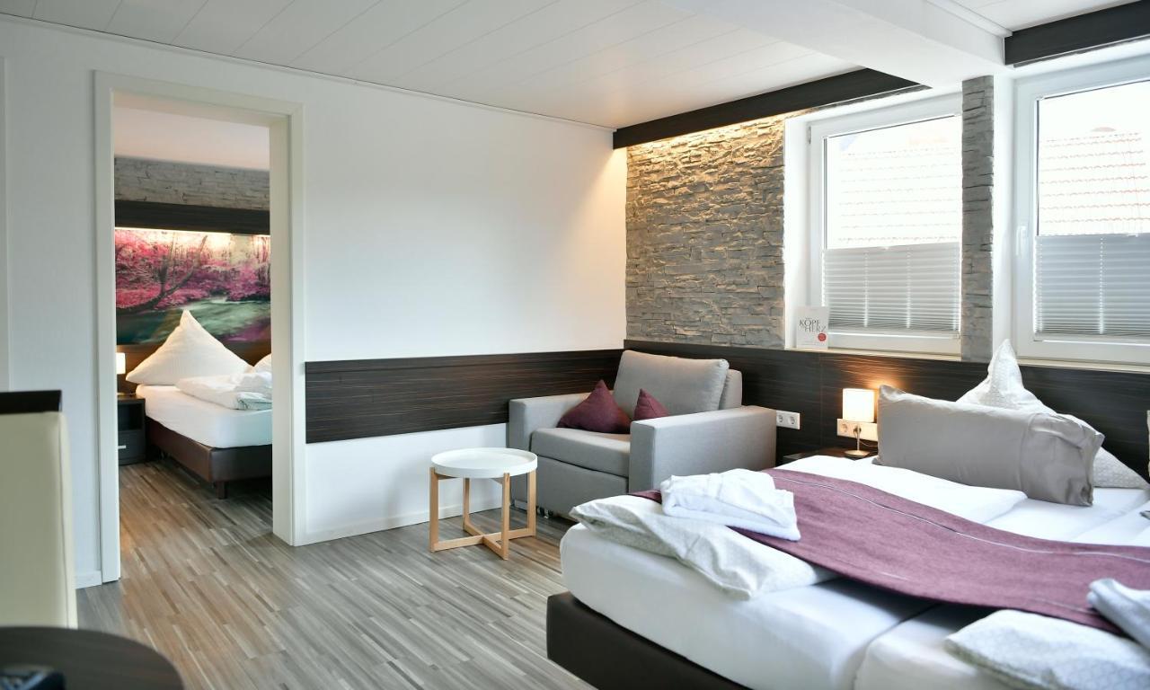 Familienhotel "Rhoen Feeling" Bernshausen Esterno foto