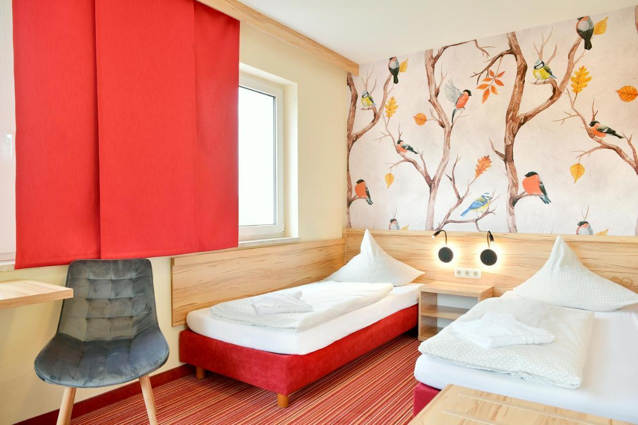 Familienhotel "Rhoen Feeling" Bernshausen Esterno foto