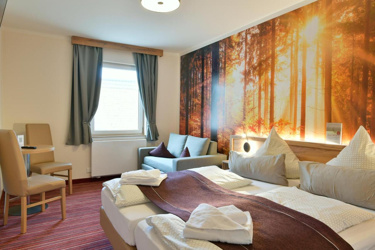 Familienhotel "Rhoen Feeling" Bernshausen Esterno foto