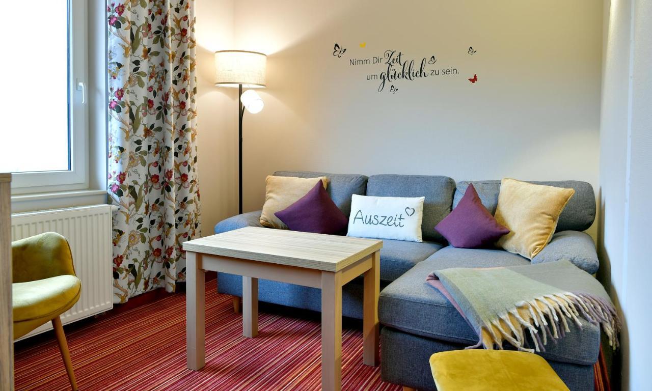 Familienhotel "Rhoen Feeling" Bernshausen Esterno foto