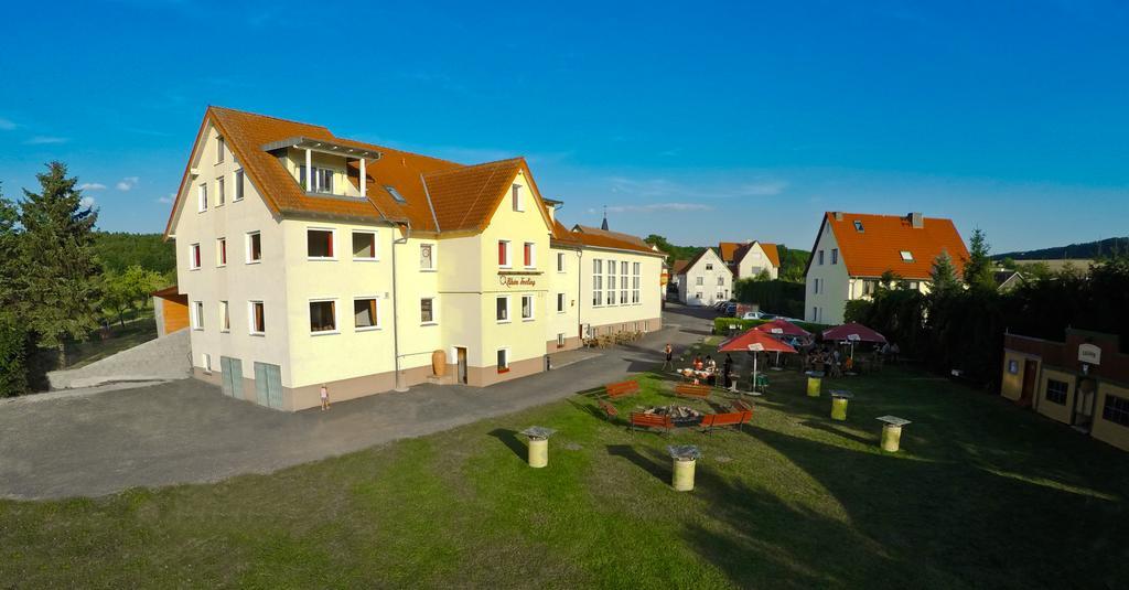 Familienhotel "Rhoen Feeling" Bernshausen Esterno foto