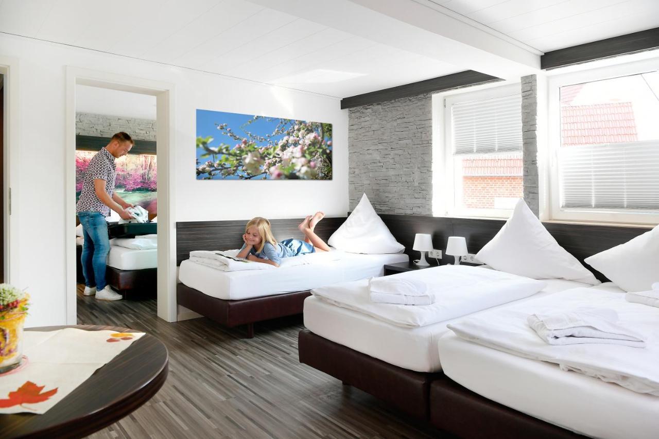 Familienhotel "Rhoen Feeling" Bernshausen Esterno foto